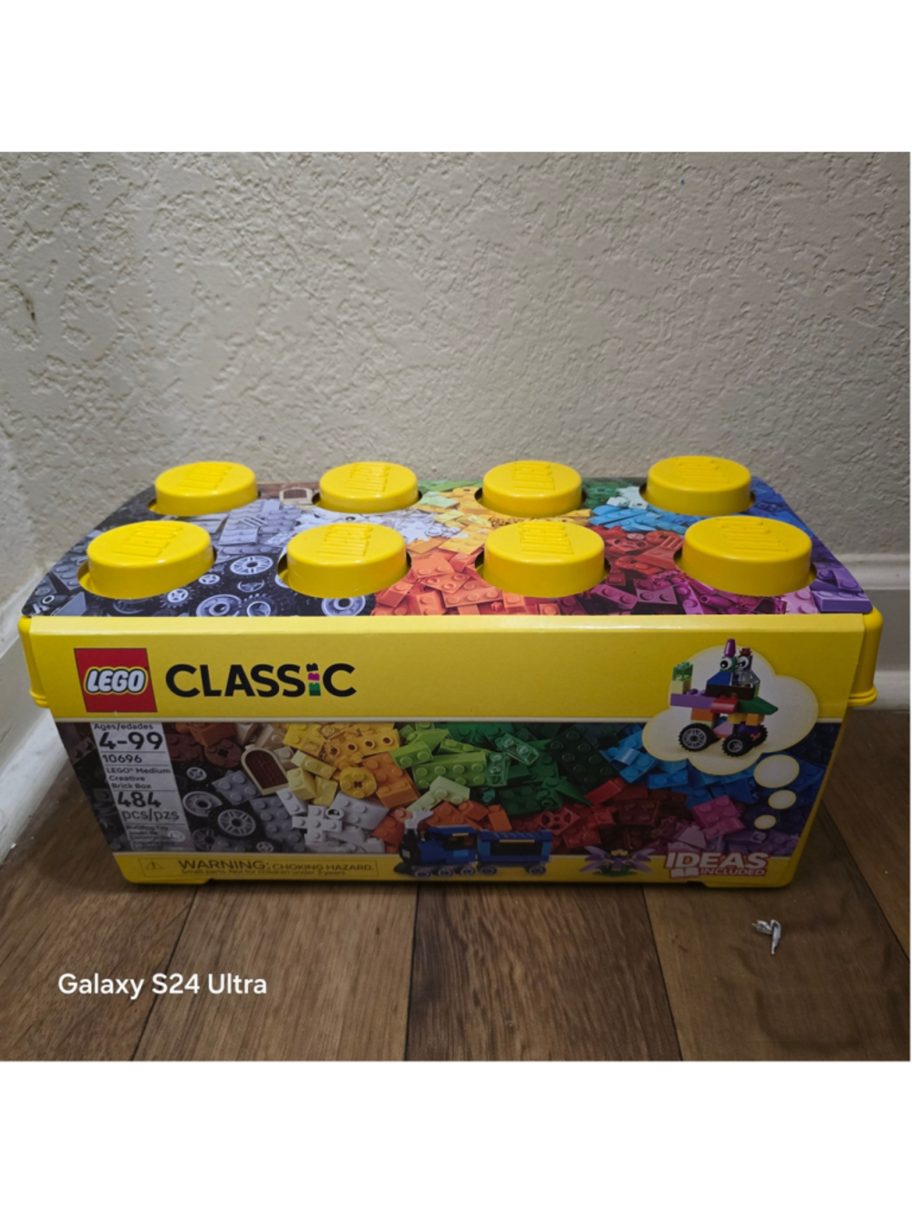 LEGO Classic Medium Creative Brick Box 484 pieces Building Set